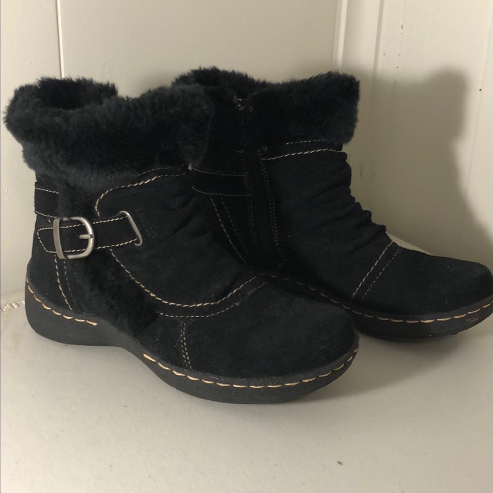 Black Leather Short Ankle Boots w/faux fur inside